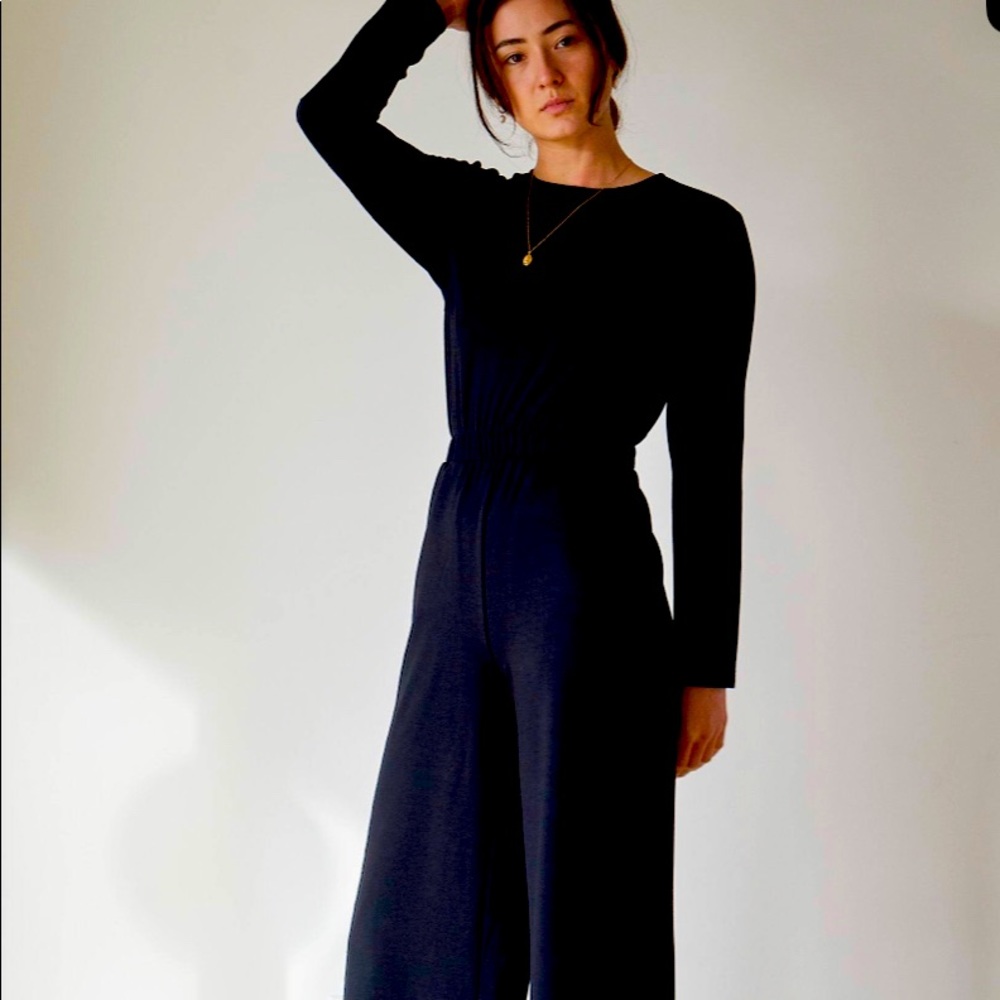 **ISO** leze the label Meri jumpsuit XL